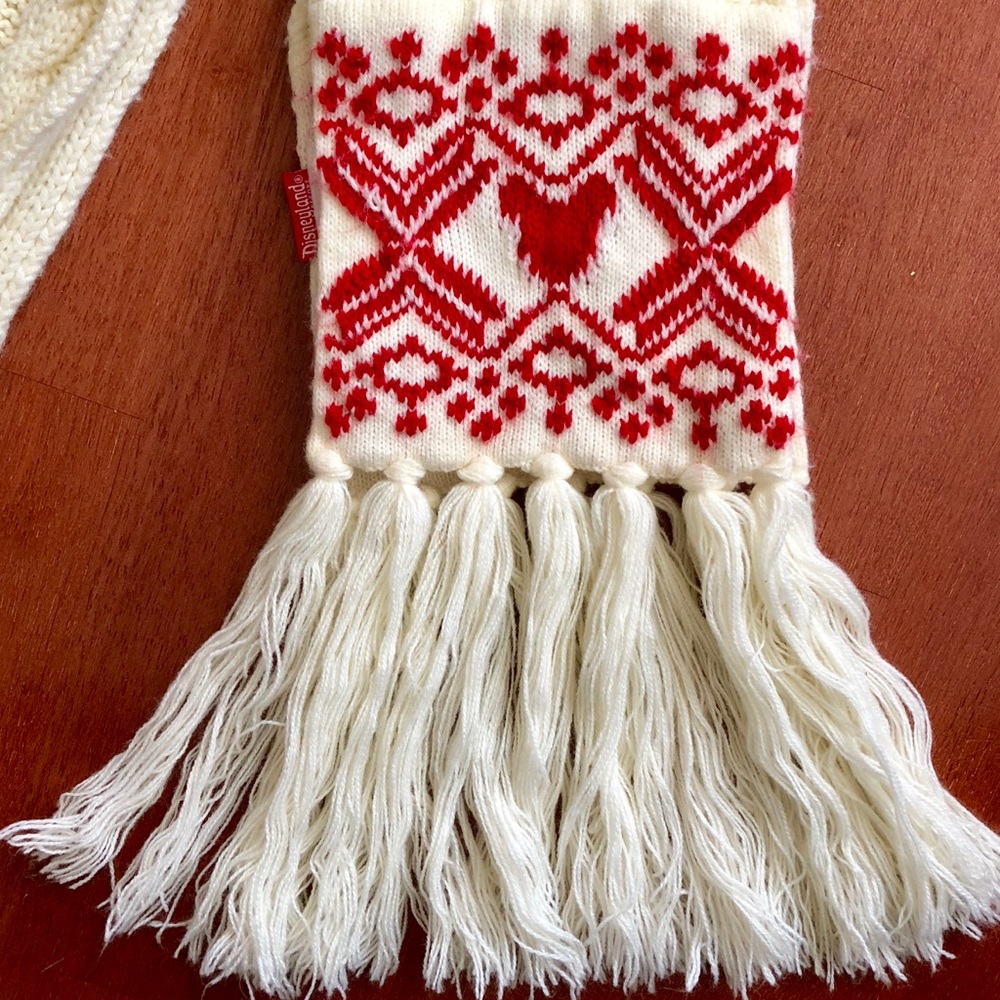 Mickey Disney Scarf - Picture 3 of 5
